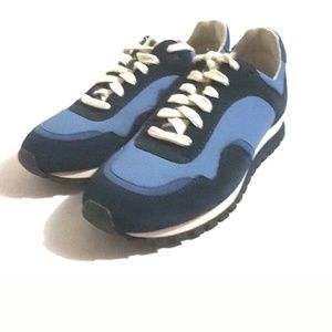 Ellen DeGeneres Size 5 Athletic shoes